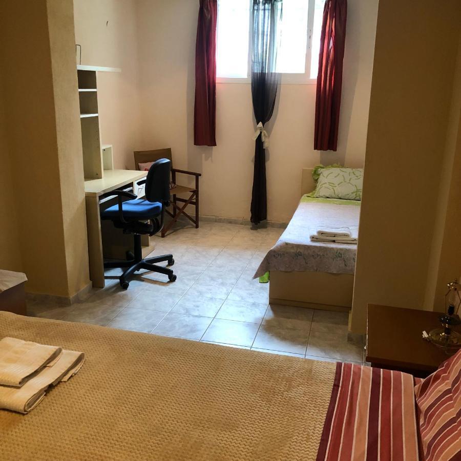 게라크니 Thomi'S House. 빌라 외부 사진